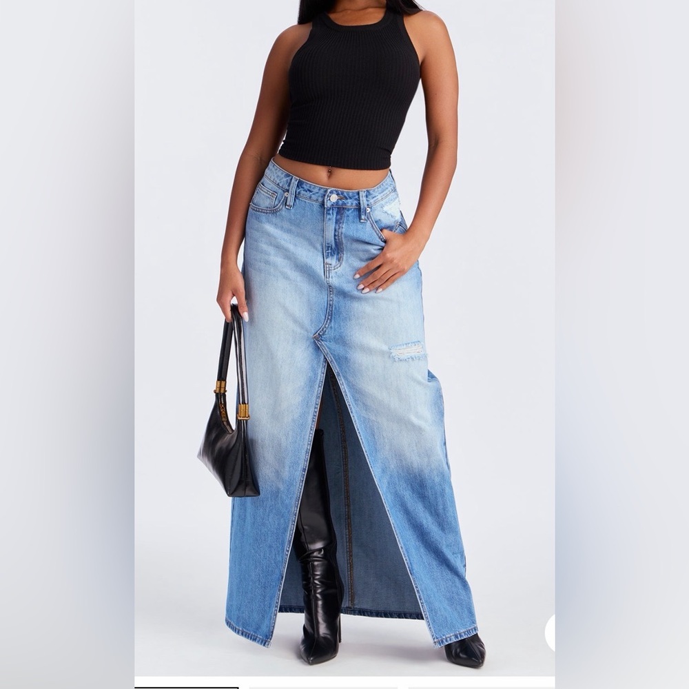 Stylish Blue Denim Maxi Skirt